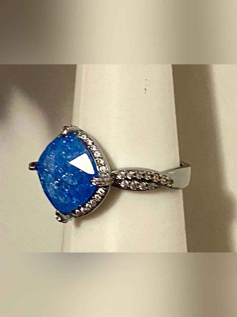 Bomb Party 2026 Ice Crystal Ring
